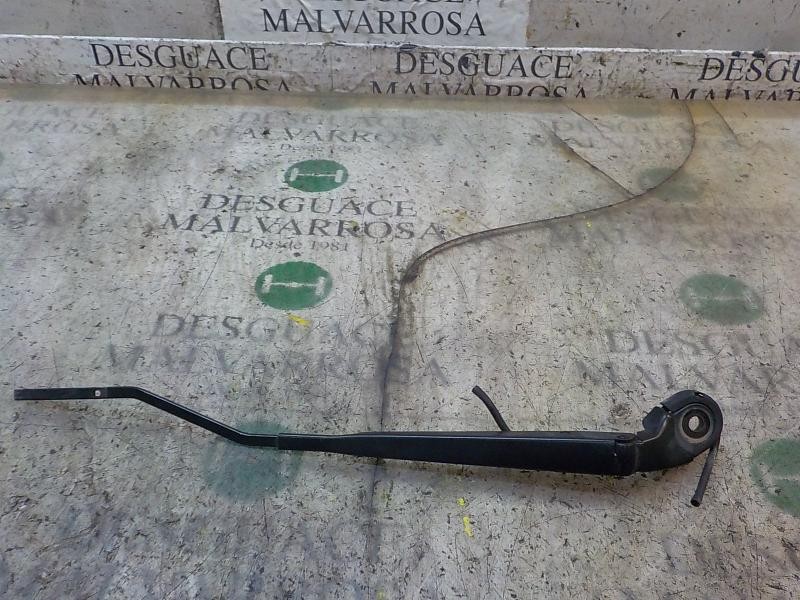 Recambio de brazo limpia delantero izquierdo para citroën c4 cactus 1.2 12v vti referencia OEM IAM 1611871480  