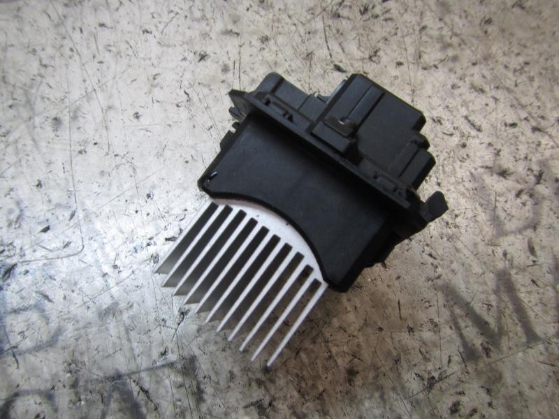 Recambio de resistencia calefaccion para peugeot 208 1.2 12v vti referencia OEM IAM 6441AF 234Z2513 234Z2513