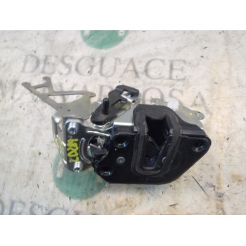 CERRADURA PUERTA TRASERA DERECHA 814211F010 