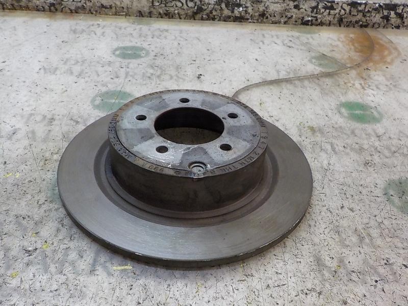 Recambio de disco freno trasero para dodge caliber crd cat referencia OEM IAM 4743999AA  