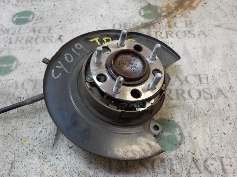 Recambio de mangueta trasera derecha para dodge caliber crd cat referencia OEM IAM 5105719AB  