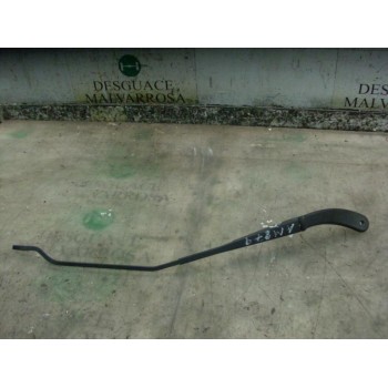 BRAZO LIMPIA DELANTERO DERECHO 