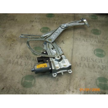 ELEVALUNAS DELANTERO DERECHO 