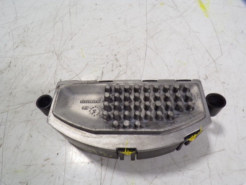 Recambio de resistencia calefaccion para volkswagen golf vii lim. (bq1) 2.0 tdi referencia OEM IAM 5Q0907521C 5Q0907521E CZ24681