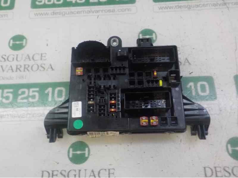 Recambio de caja reles / fusibles para opel insignia berlina 2.0 cdti cat referencia OEM IAM 13277321 13277321 