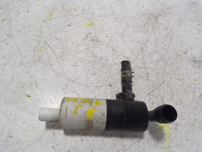 Recambio de bomba limpia para land rover range rover sport v6 td hse referencia OEM IAM DMC500020  