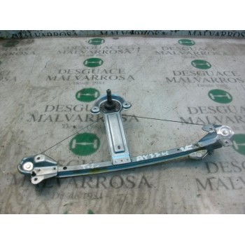 ELEVALUNAS TRASERO DERECHO 