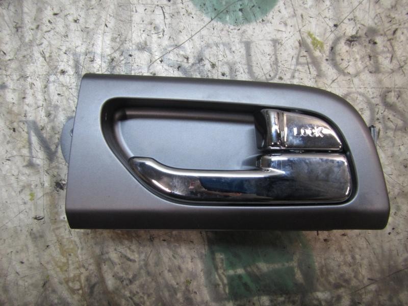 Recambio de maneta interior trasera derecha para ssangyong rodius rodius aj/ad2l/ata21 referencia OEM IAM 7242021002HEK  