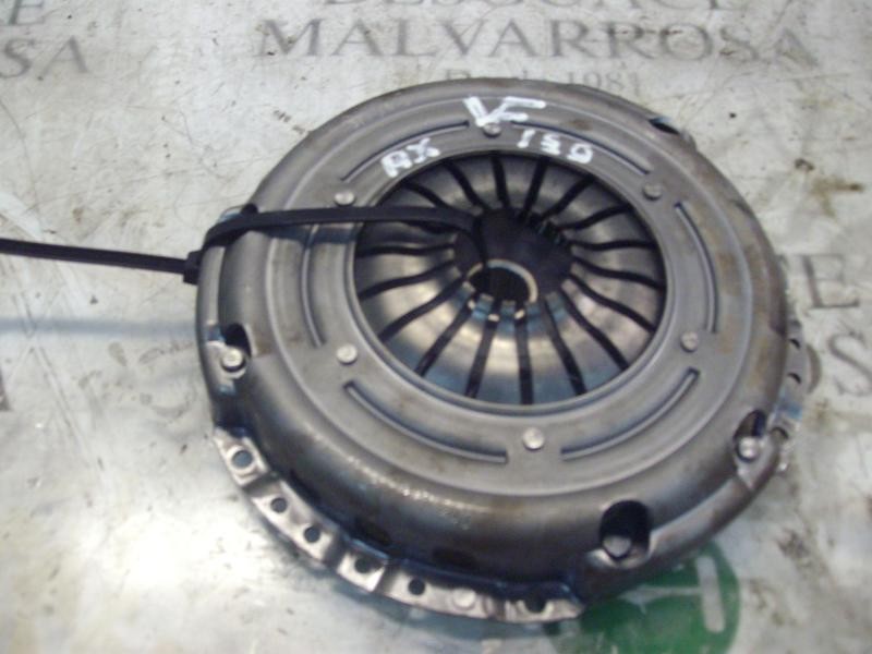 Recambio de kit embrague para volkswagen polo (9n3) edition referencia OEM IAM 03D141025C  03D141031A