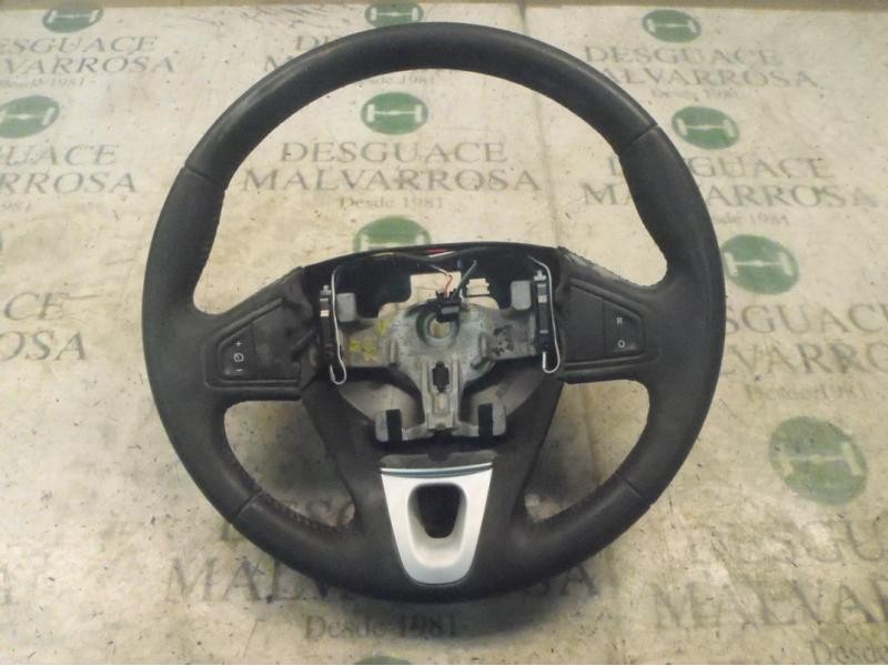 Recambio de volante para renault megane iii coupe gt referencia OEM IAM 484306291R  