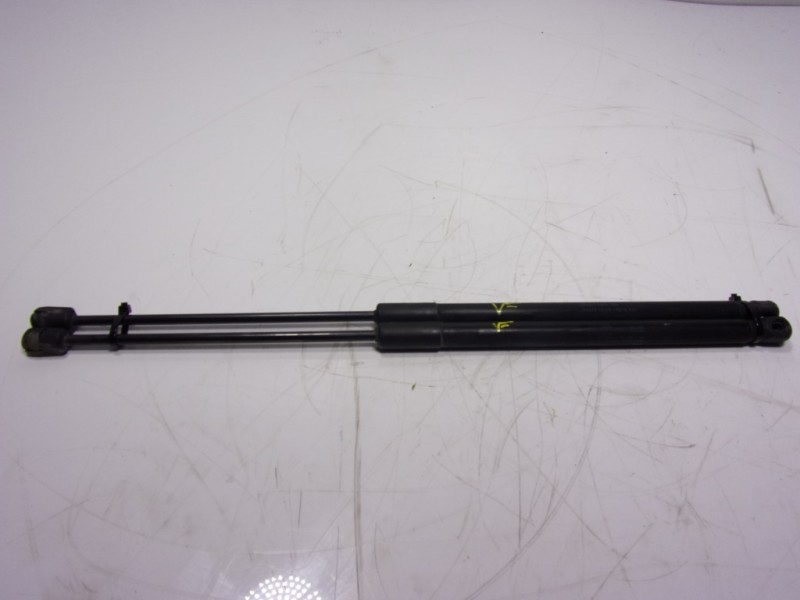 Recambio de amortiguadores maletero / porton para volkswagen polo (6r1) 1.2 12v referencia OEM IAM 6R6827550D 6R6827550A 