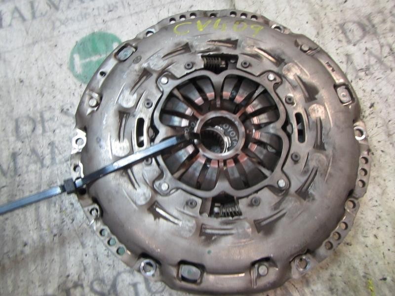 Recambio de kit embrague para toyota verso 2.0 d-4d cat referencia OEM IAM 3100105090  