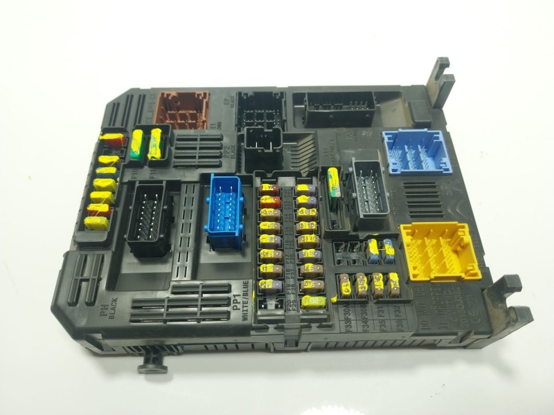 Recambio de caja reles / fusibles para citroën berlingo (er_, ec_) 1.5 bluehdi 100 referencia OEM IAM 1634164880 9830707680 