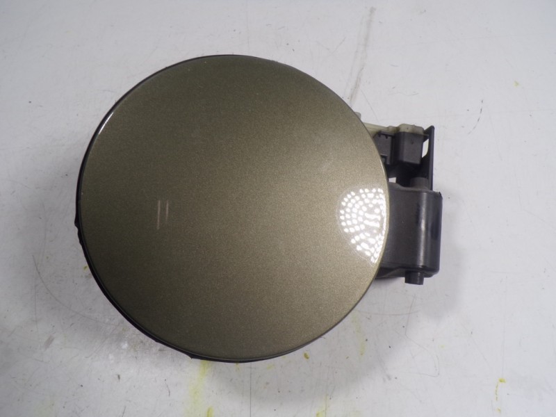 Recambio de tapa combustible para opel insignia sports tourer 2.0 16v cdti referencia OEM IAM 806287  