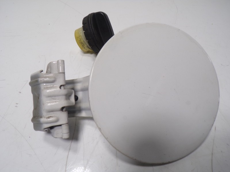 Recambio de tapa combustible para toyota auris touring sports (e18) 1.8 16v cat (híbrido) referencia OEM IAM 7735012550  