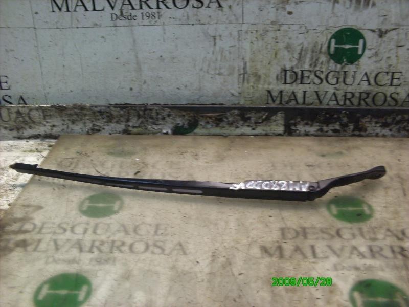 Recambio de brazo limpia delantero derecho para citroën c4 berlina collection referencia OEM IAM   