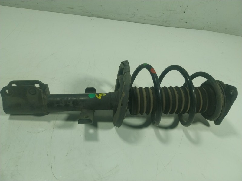 Recambio de amortiguador delantero derecho para renault zoe 68 kw referencia OEM IAM  543027411R 