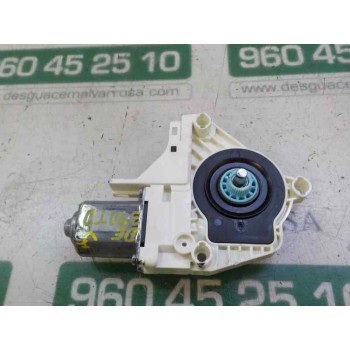 MOTOR ELEVALUNAS TRASERO DERECHO 8K0959811A 8X0959811A 