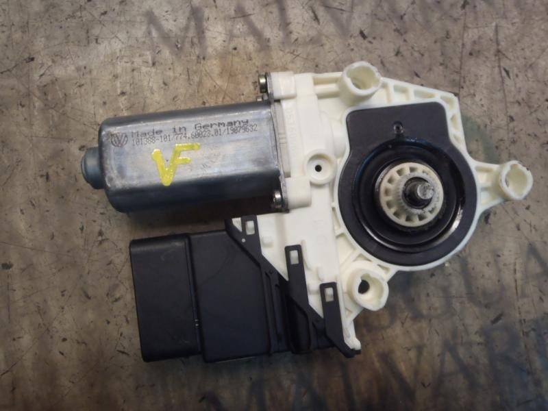 Recambio de motor elevalunas trasero derecho para seat toledo (1m2) signo referencia OEM IAM   