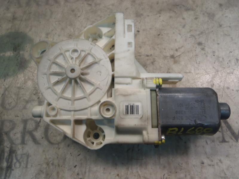 Recambio de motor elevalunas delantero izquierdo para ford focus berlina (cap) sport referencia OEM IAM   