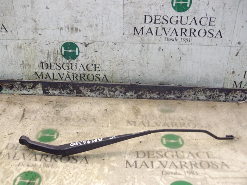 Recambio de brazo limpia delantero derecho para chevrolet kalos 1.2 se referencia OEM IAM   