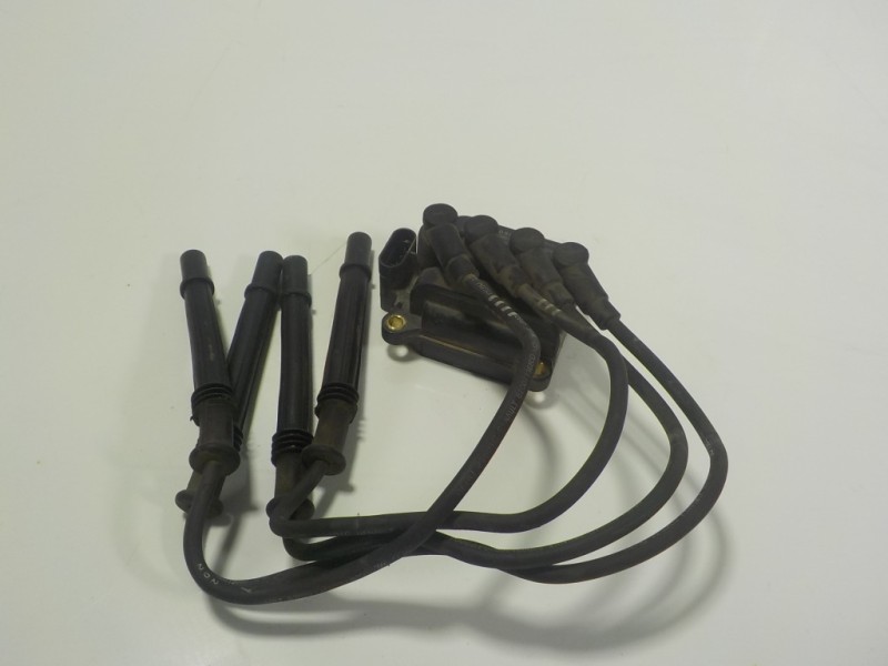 Recambio de bobina para dacia sandero 1.2 16v cat referencia OEM IAM 8200360911 8200702693 H8200734204