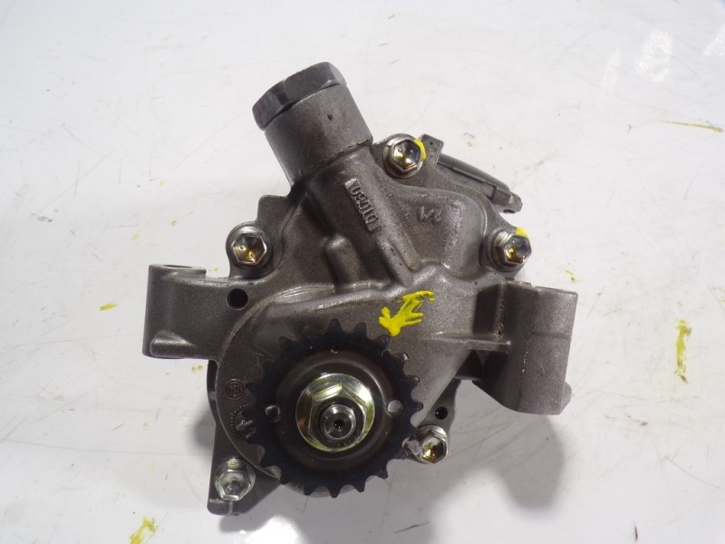Recambio de bomba aceite para toyota prius+ advance referencia OEM IAM 151000T060  