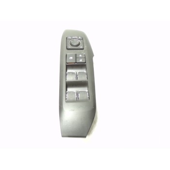 MANDO ELEVALUNAS DELANTERO IZQUIERDO 8404078030 8404078030 