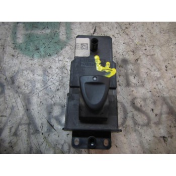 MANDO ELEVALUNAS TRASERO IZQUIERDO 