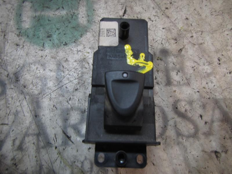 Recambio de mando elevalunas trasero izquierdo para honda civic berlina 5 (fk) 1.8 vtec cat referencia OEM IAM   