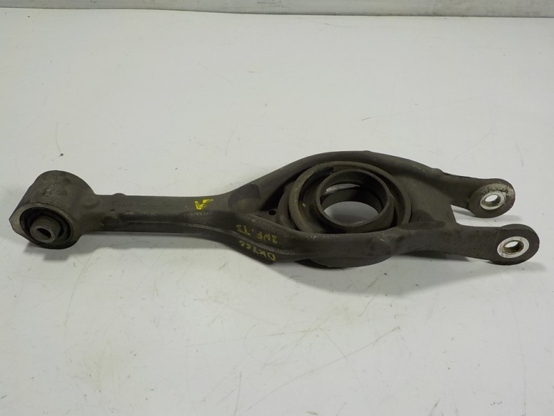 Recambio de brazo suspension inferior trasero izquierdo para hyundai i40 1.7 crdi cat referencia OEM IAM 552103Z055  