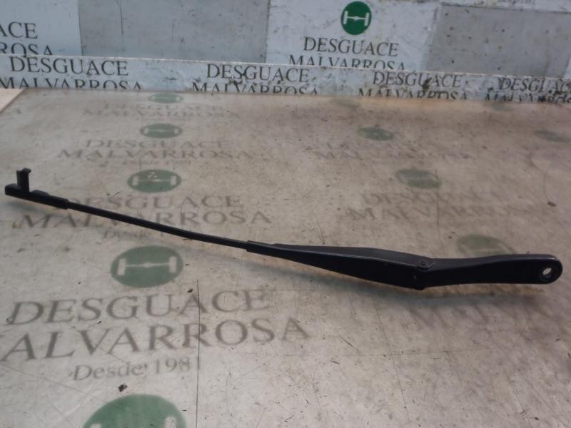 Recambio de brazo limpia delantero derecho para opel astra twin top enjoy referencia OEM IAM   