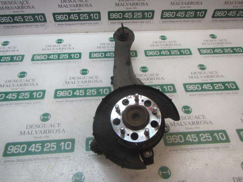 Recambio de mangueta trasera izquierda para kia cee´´d sporty wagon active referencia OEM IAM 527101H500  