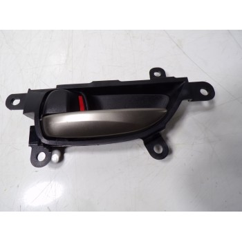 MANETA INTERIOR DELANTERA IZQUIERDA 6928078010C1 