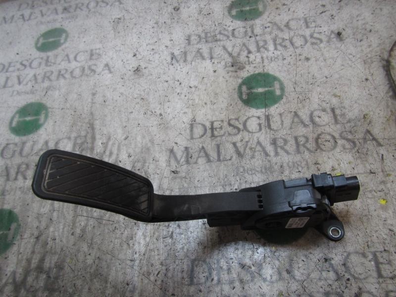 Recambio de potenciometro pedal para ford fiesta (cb1) titanium referencia OEM IAM 2120072 8V219F836AA 
