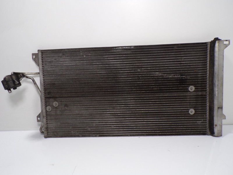 Recambio de condensador aire acondicionado para volkswagen touareg (7l6) 3.0 v6 tdi dpf referencia OEM IAM 7L0820411G 7L0820411G