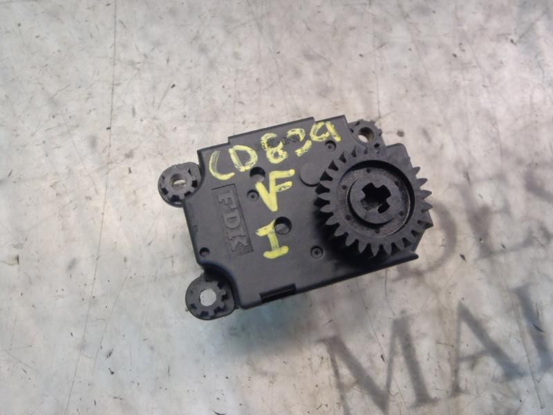 Recambio de motor apertura trampillas climatizador para opel astra twin top enjoy referencia OEM IAM   