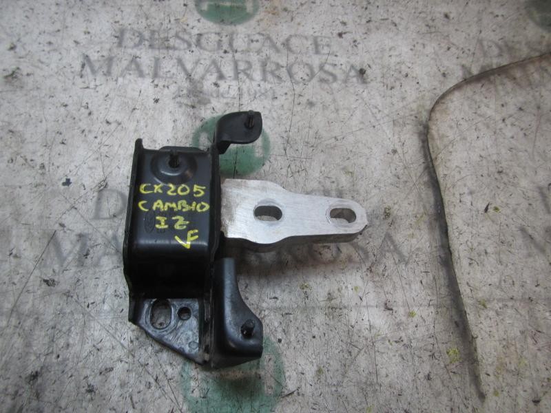 Recambio de soporte cambio para ford fiesta (cb1) titanium referencia OEM IAM 1536197  