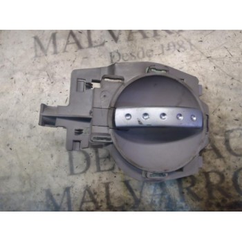 MANETA INTERIOR DELANTERA IZQUIERDA 