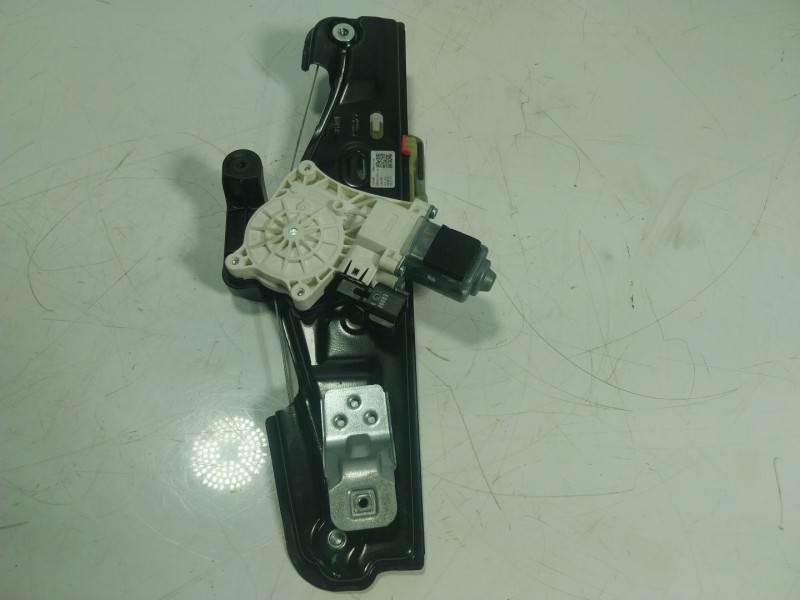 Recambio de elevalunas trasero izquierdo para land rover range rover evoque referencia OEM IAM LR114598 K8D227001AC 