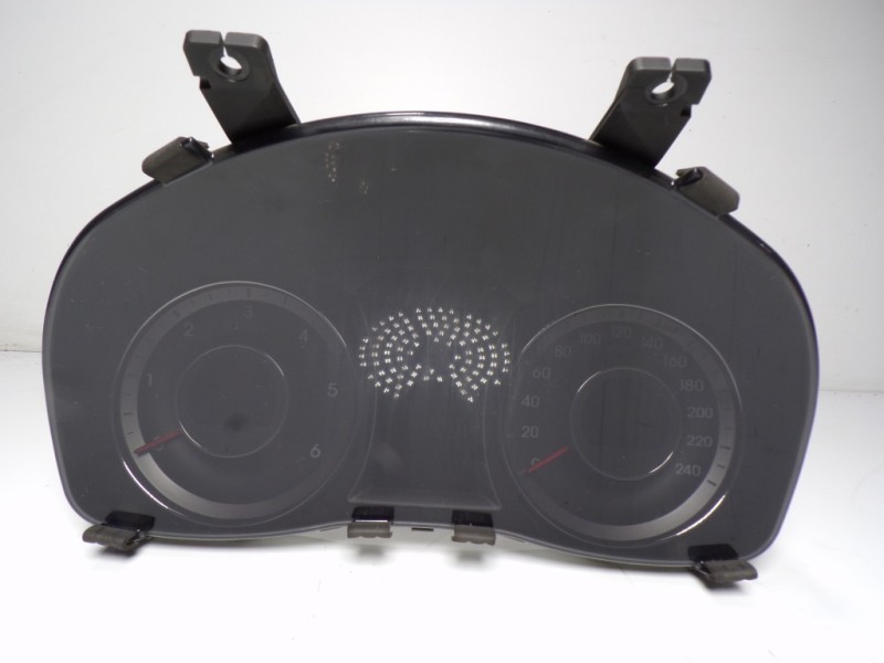 Recambio de cuadro instrumentos para hyundai i40 1.7 crdi cat referencia OEM IAM 940113Z050 940113Z050 