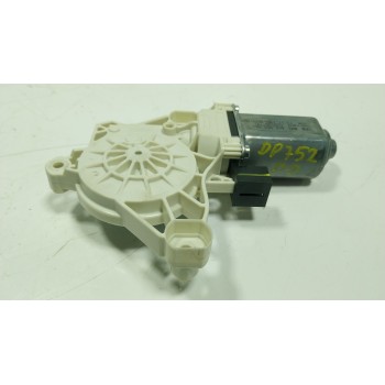 MOTOR ELEVALUNAS DELANTERO DERECHO 95895980200 4K0959902 