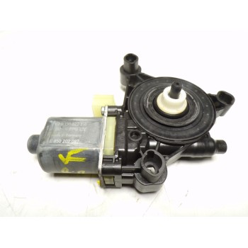 MOTOR ELEVALUNAS DELANTERO DERECHO 5Q0959801A 5Q0959801A 