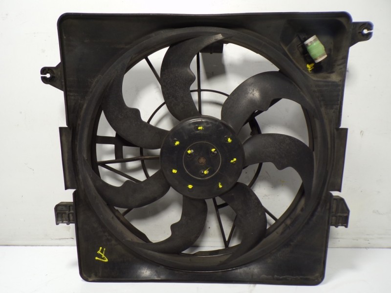 Recambio de electroventilador para hyundai i40 1.7 crdi cat referencia OEM IAM 253803Z800  