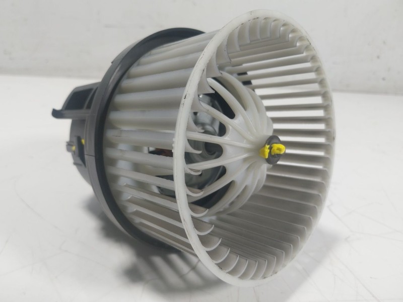 Recambio de motor calefaccion para land rover range rover evoque referencia OEM IAM LR159881 HP920003 