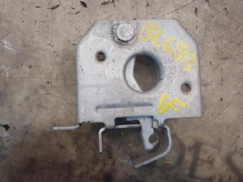 Recambio de cerradura capot para renault scenic ii dynamique referencia OEM IAM   