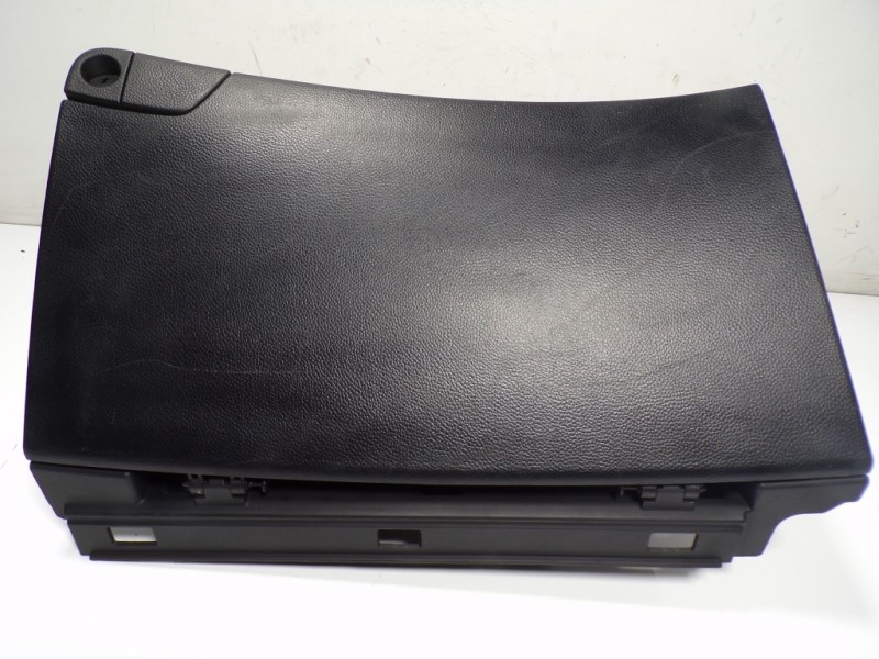 Recambio de guantera para hyundai i40 1.7 crdi cat referencia OEM IAM 845413Z000RY 845433Z000 845103Z000RY