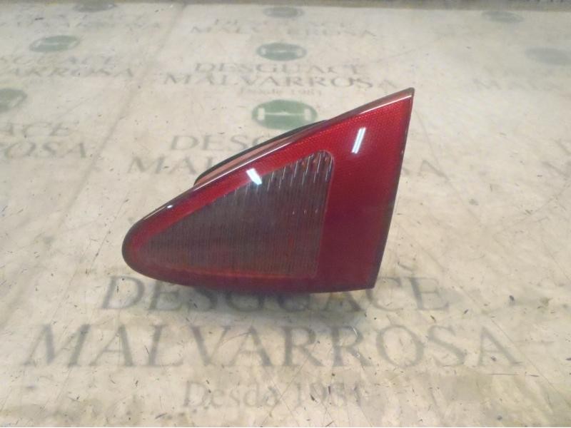 Recambio de piloto trasero derecho interior para alfa romeo 147 (190) 1.9 jtd distinctive referencia OEM IAM 46556348  