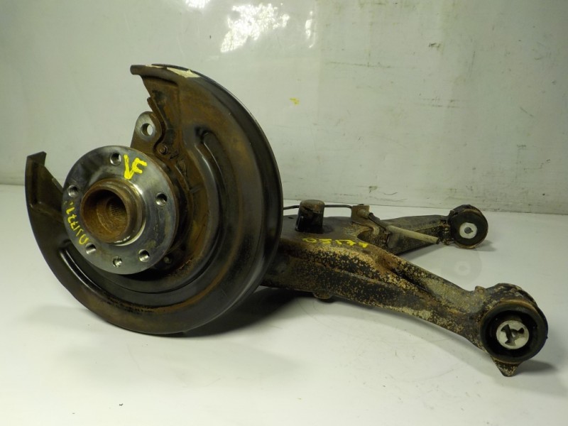 Recambio de mangueta trasera derecha para volkswagen t6 transporter furgón referencia OEM IAM 7E0501072  