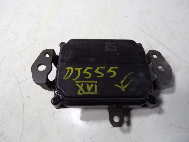 Recambio de modulo electronico para lexus nx 300h 2wd referencia OEM IAM 8821033120 8821033120 